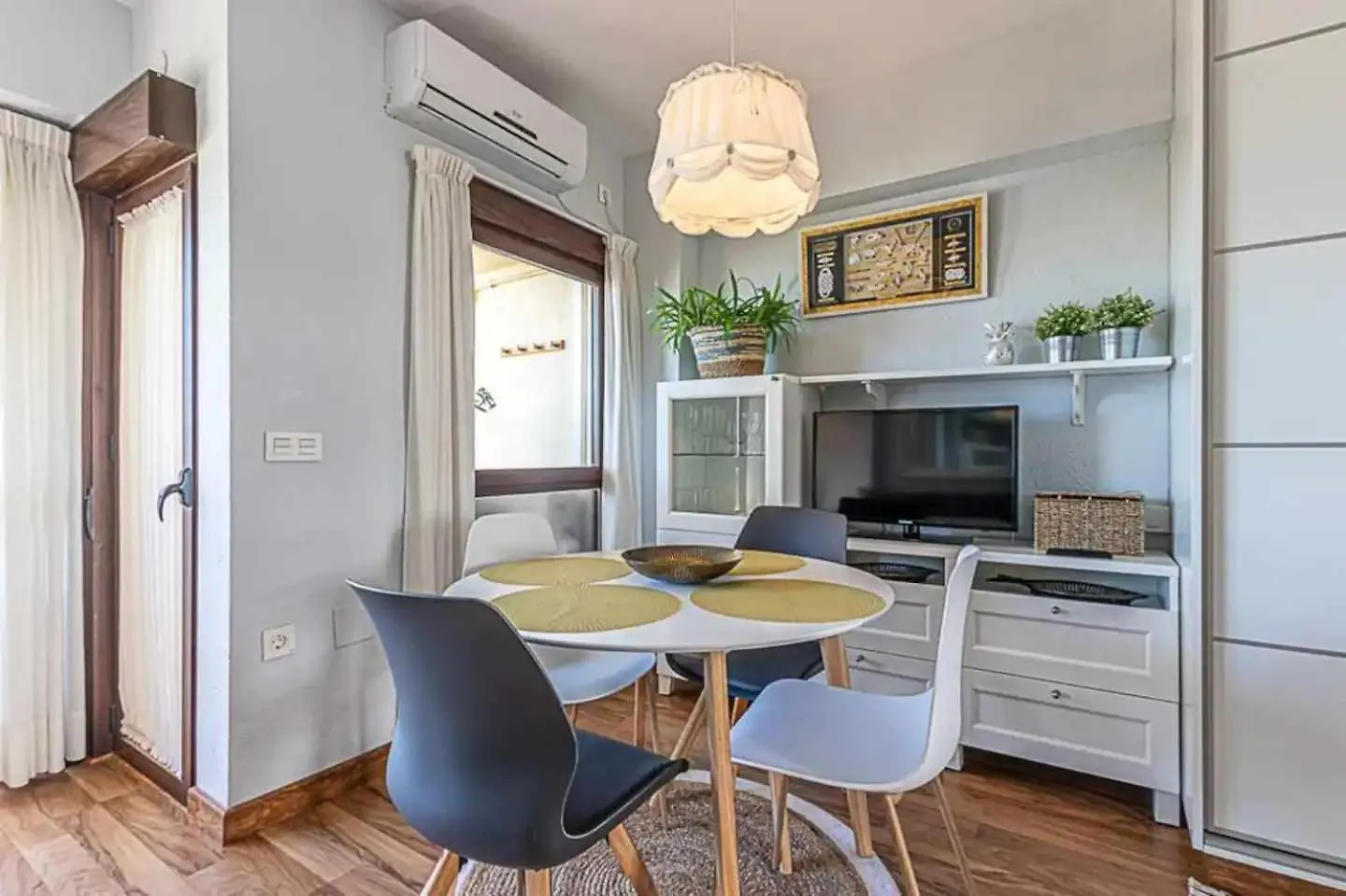 아파트 Encantador Apartamento En Primera Linea De Playa 베날마데나코스타